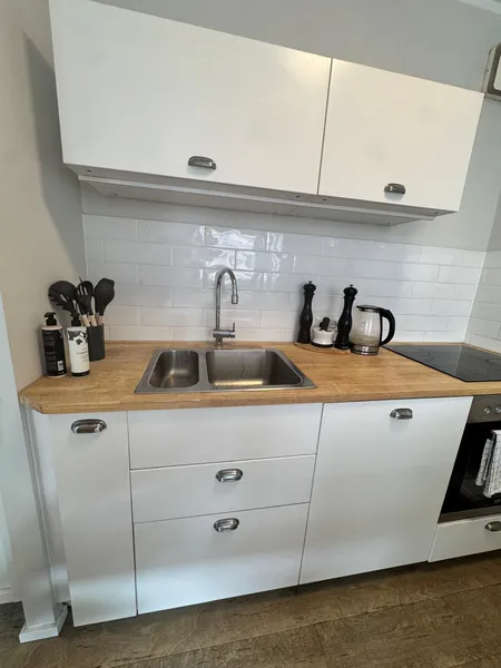 Wohnen mit Charakter: 3-Zimmer-Wohnung in Berlin-Mitte — photo 1
